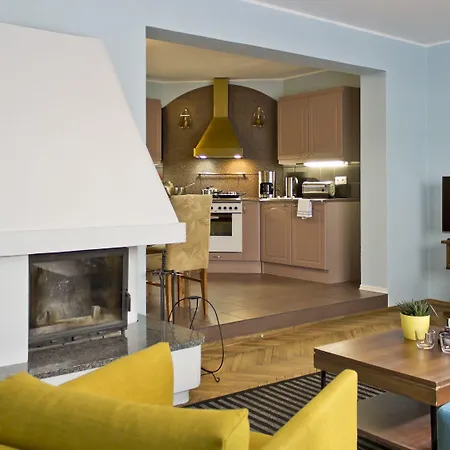 Hotel apartamentowy - Town Hall Square