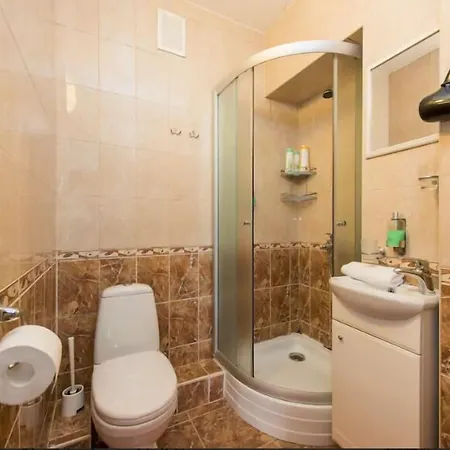 - Town Hall Square Aparthotel 3*