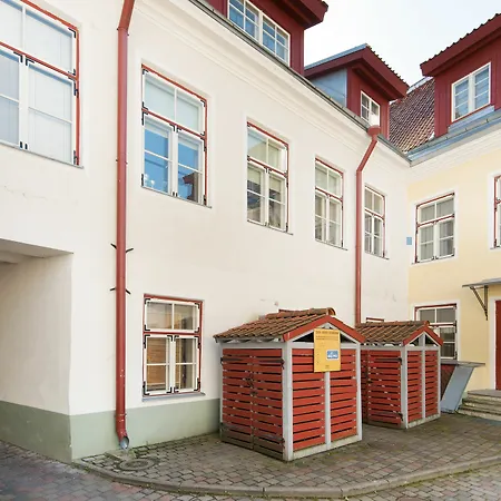 - Town Hall Square Lejlighedshotel