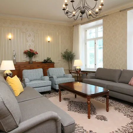 Lejlighedshotel - Town Hall Square Tallinn