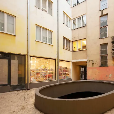 Hotel apartamentowy - Town Hall Square 3*