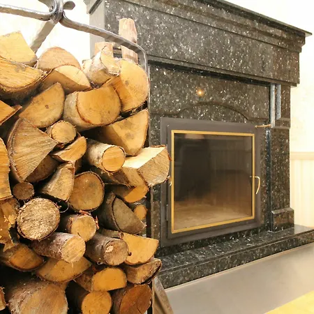 - Town Hall Square Hotel apartamentowy