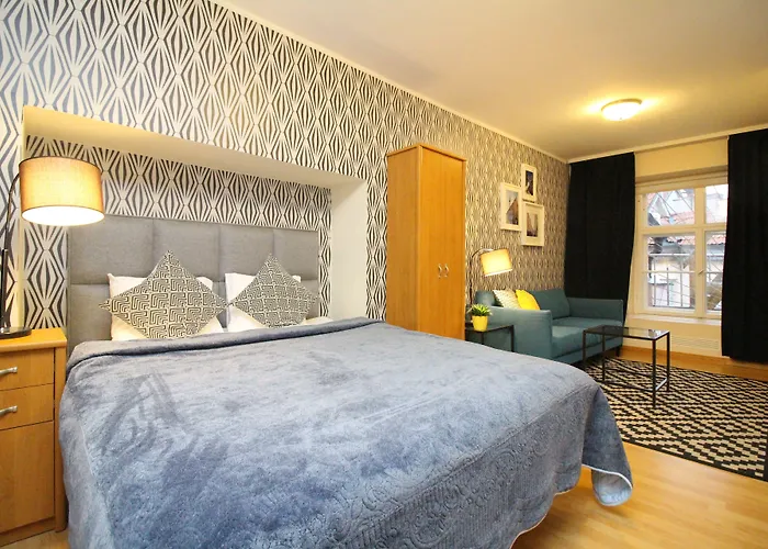 - Town Hall Square Apartmanhotel