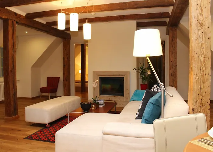 - Town Hall Square Apartmanhotel Tallinn