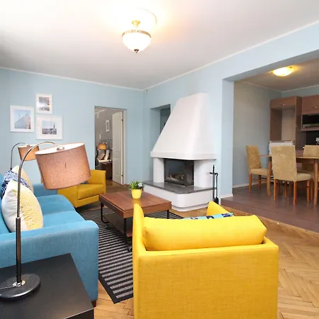 - Town Hall Square Apart Otel Tallinn