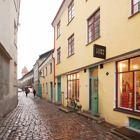 - Town Hall Square Apart Otel 3*