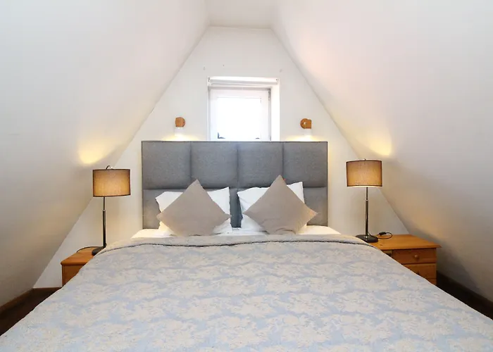 塔林市政厅广场 - 城市公寓 3*